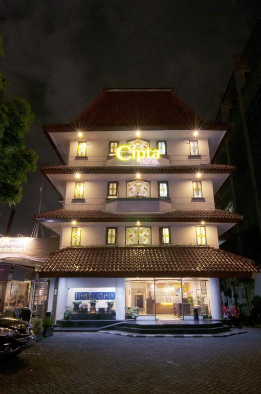 Cipta Hotel Wahid Hasyim Yakarta Exterior foto