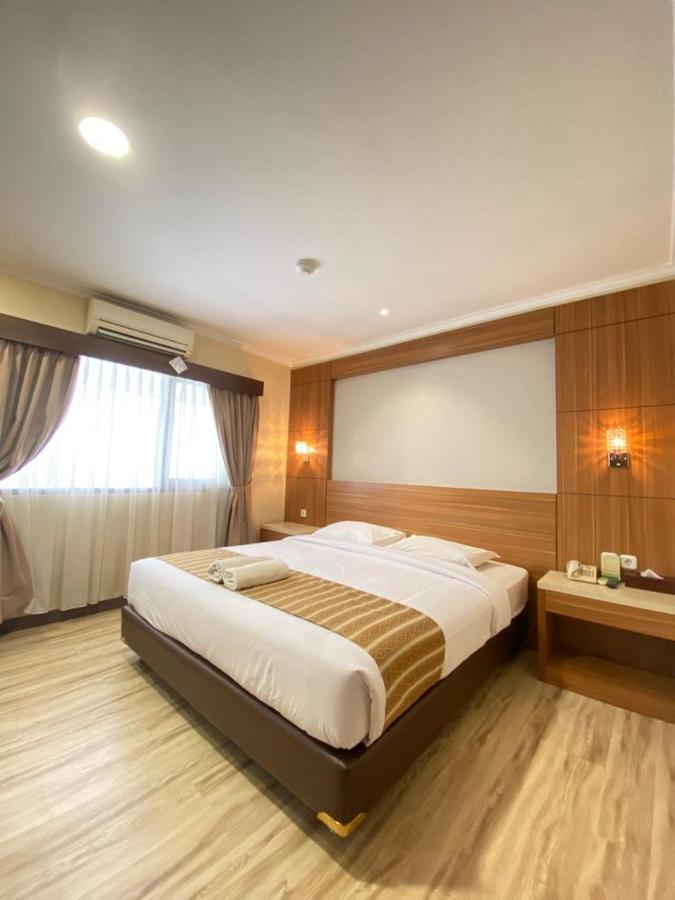 Cipta Hotel Wahid Hasyim Yakarta Exterior foto