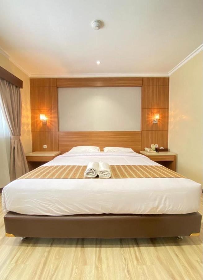 Cipta Hotel Wahid Hasyim Yakarta Exterior foto