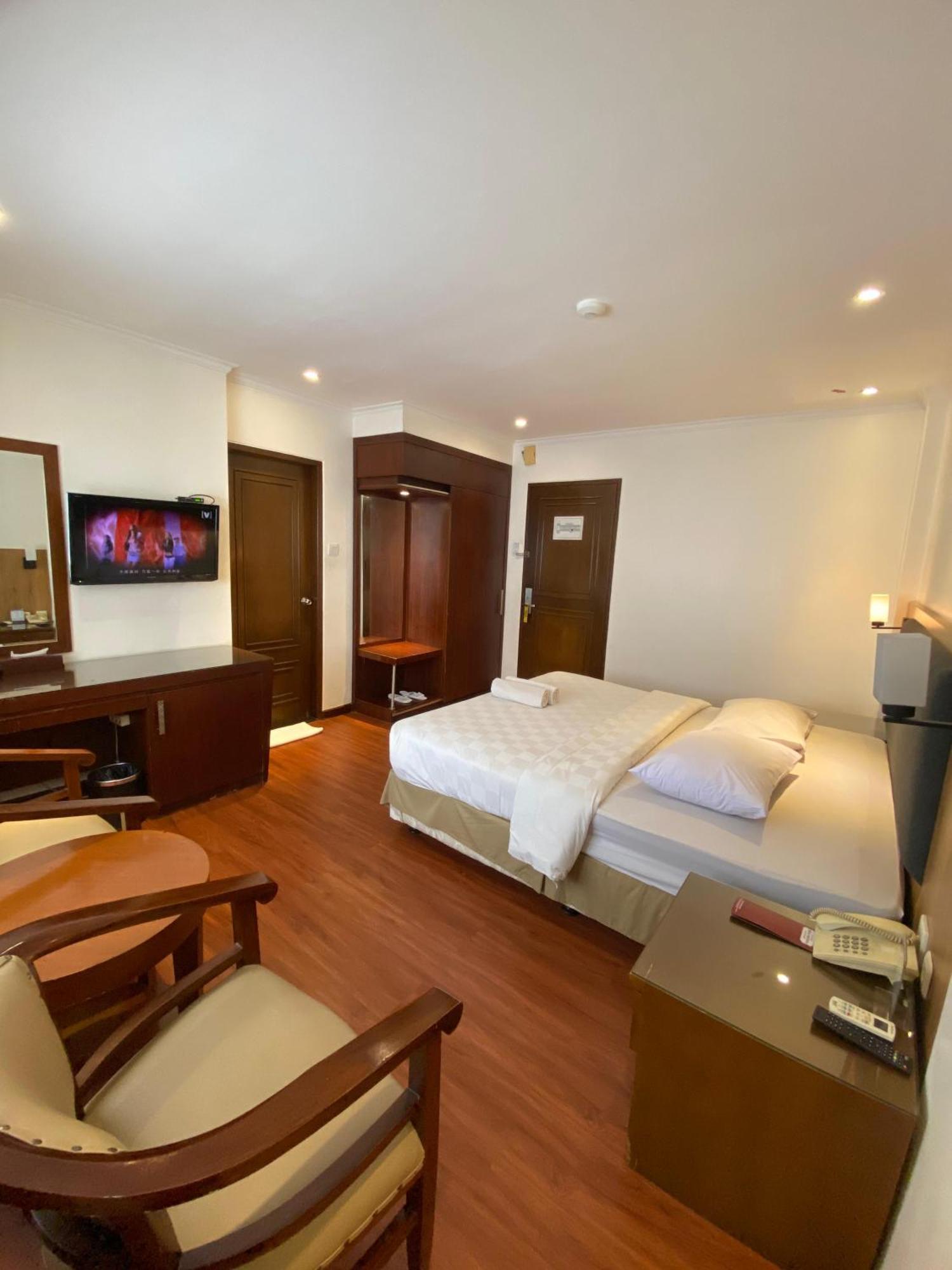Cipta Hotel Wahid Hasyim Yakarta Exterior foto