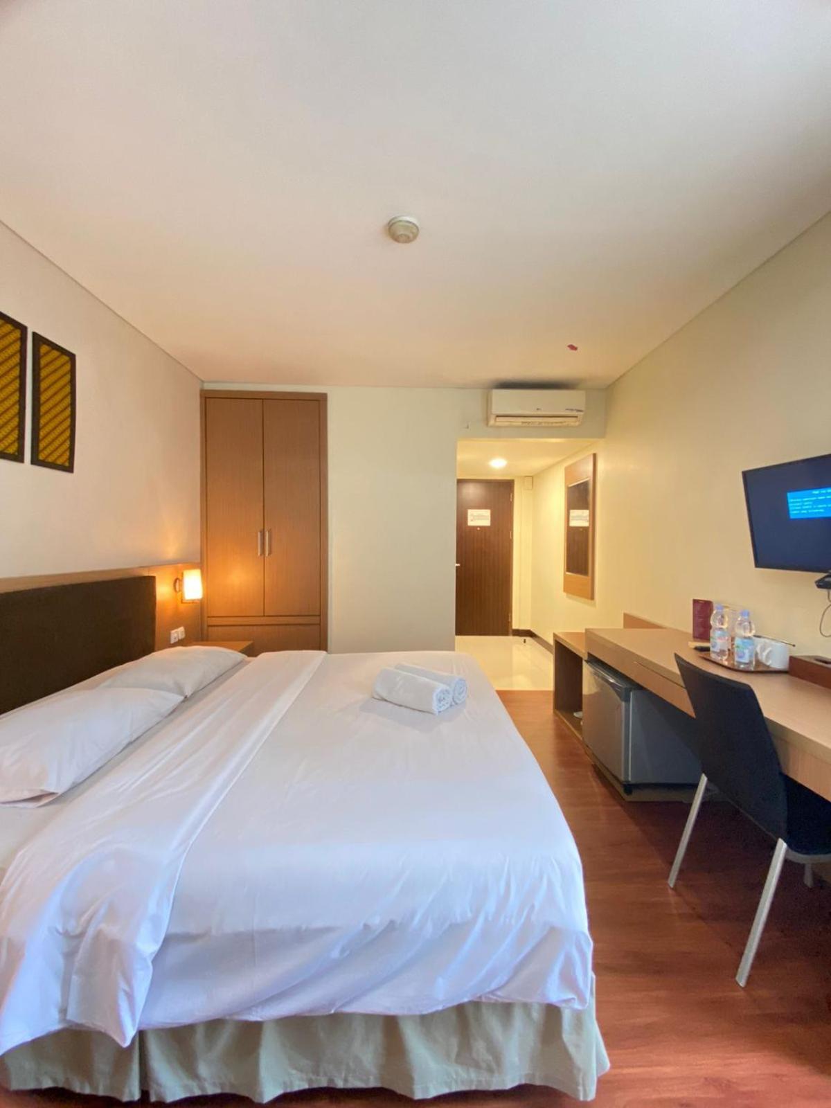 Cipta Hotel Wahid Hasyim Yakarta Exterior foto